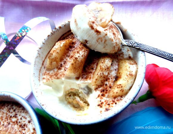 Этот вариант очень нежный и тающий во рту,а мини порции не позволяют вкусить лишнего))) Также,как и первый вариант,совершенно простой в приготовлении!