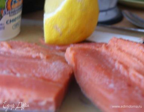 Филе сбрызнуть лимонным соком.