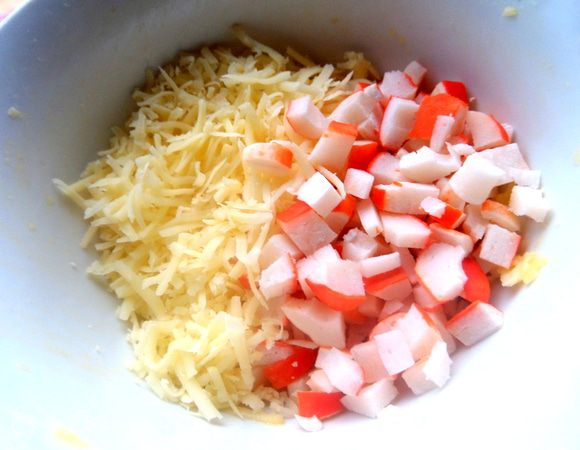 Соединим их в пиалочке.