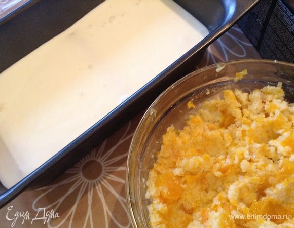 Залить им каннеллони и отправить в духовку на 30 минут при 180.