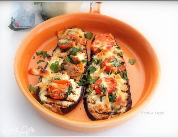 Отправить в максимально разогретую духовку на пару минут (Я включила 275 гр и функцию грилль)