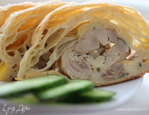 На следующий день, рулет в холодном виде, мне понравился больше, а мужу наоборот.)) Приятного аппетита!