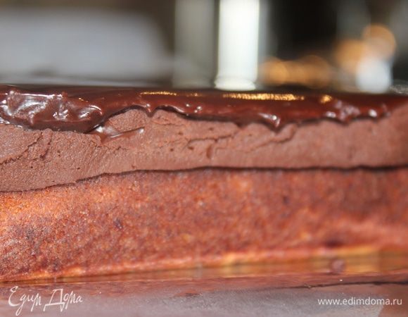 По истечении времени  достаём и наносим слой гляссажа.