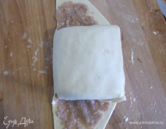 Получившийся квадрат заворачиваем на последний слой.