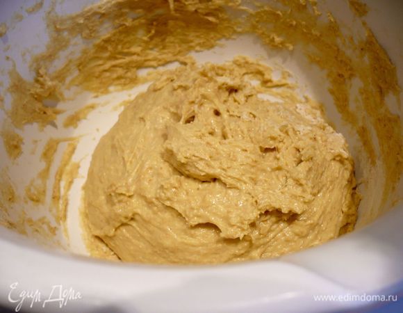 Вот так сначала выглядит наше тесто.