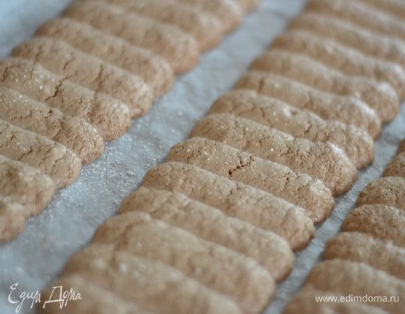 Готовые печеньки не остужать,а сразу же