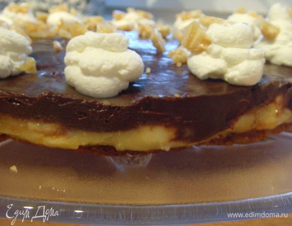 Торт получается не высоким, но очень интенсивным по вкусу. 