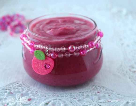 Затем закрыть пленкой, чтобы она касалась поверхности курда. И остудить. Разложить по баночкам и отправить в холодильник.