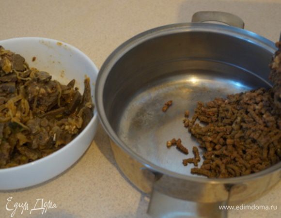 Перемалываем ливер в фарш.