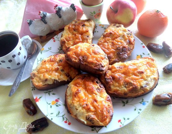 Подать теплые греночки можно и к чаю, и к кофе и с молоком!