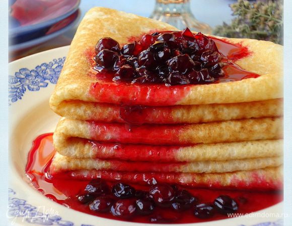 Подавать блины с вареньем, растопленным маслом либо со сметаной.
Приятного!!