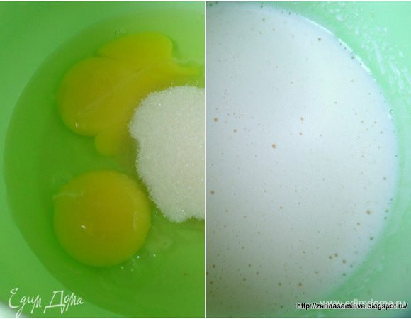 В отдельной миске смешать яйца и сахар. Хорошо взбить миксером.
Обе жидкости соединить, черемуховую и яичную. Перемешать.
