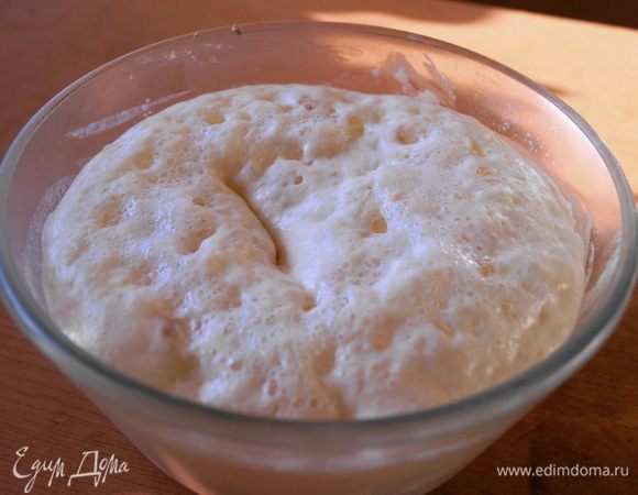 Получившаяся масса должна подняться и образовать воздушную шапку.