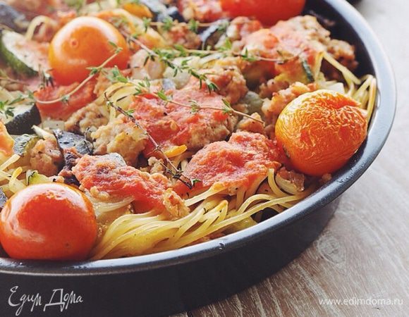 Запекать при 200 гр в духовке около 15-20 минут.