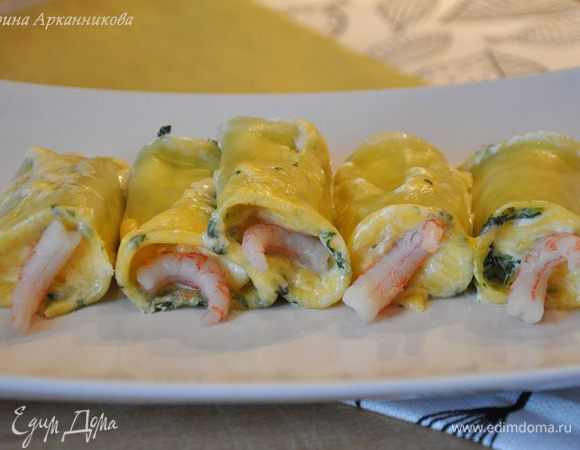 Запекать при 180 гр около 20-30 минут. Украсить креветками.