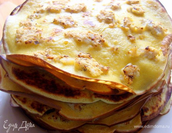 Потом их нужно остудить до комнатной температуры. Часть всегда разлетается пока они еще горячие конечно) со сметанкой)))