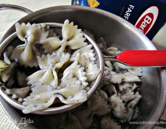 Воду слить. Вот такие красавицы-бабочки с тёмным кантом у меня получились!