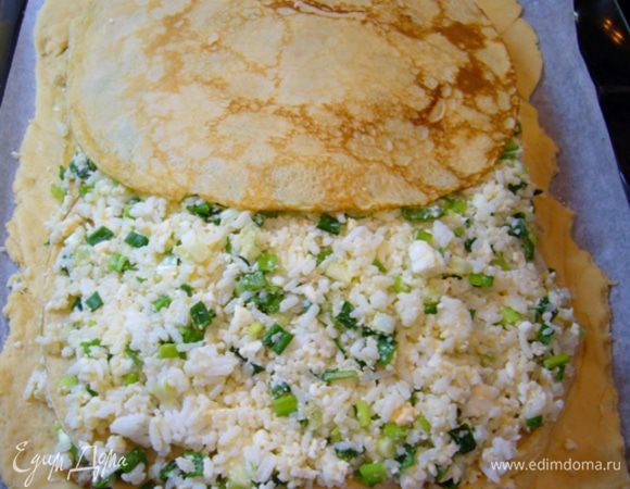 Далее – очередь начинки из риса. Блины.