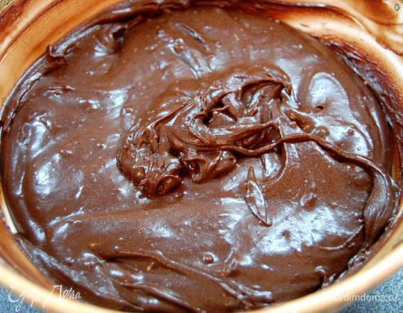 Смесь вливаем в миску с какао и сухим молоком. ОЧЕНЬ ХОРОШО перемешиваем.