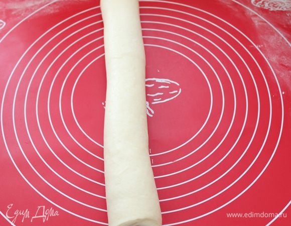 Скрутить в рулет.