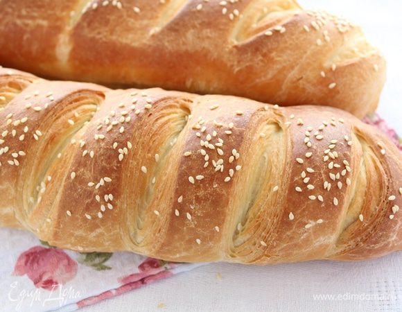 Выпекать в разогретой до 180-200 градусов духовке 30-40 минут.