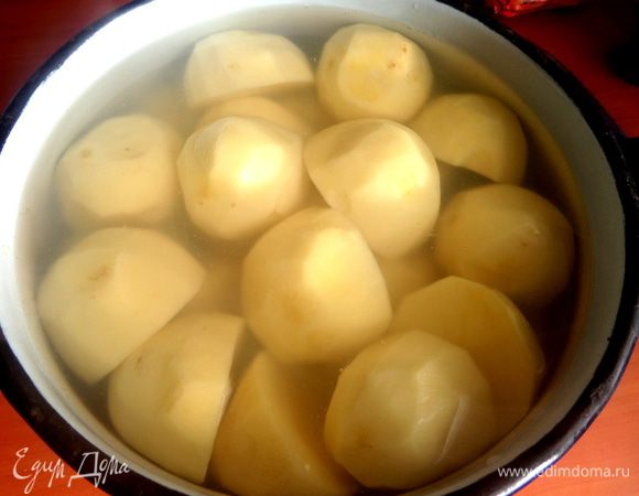 Отварить до полуготовности в подсоленной воде.