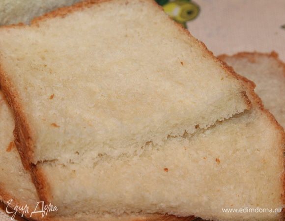 А затем - хвастайтесь и гордитесь своим произведением! Хлеб получается очень ароматный, вкусный, мягкий, с пушистым мякишем. Получается - всегда! 