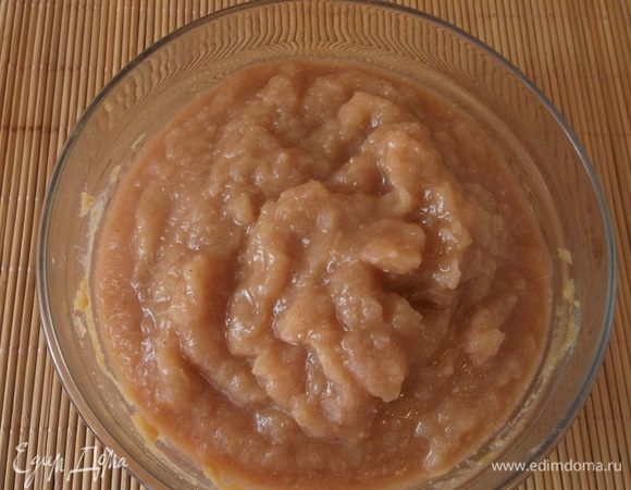 Хорошо перемешиваем в блендере и подаём к любому мясу, также мажем на хлеб вместо масла, сверху сыр, колбаску, что желаете - очень вкусно!