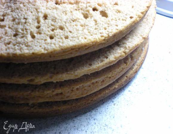 Выходит 4 коржа.