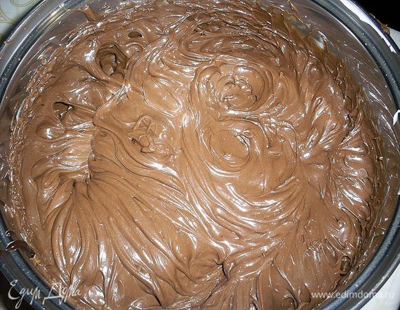 Получаем невероятно вкусный и мегашоколадный крем.