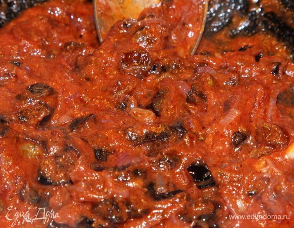 Снять соус с плиты и остудить.