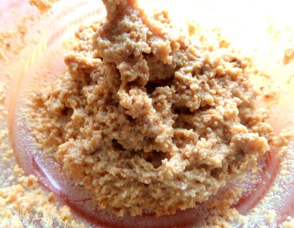 Вот из этой карамельной массы я и лепила конфеты! На выходе чистый вес составлял 220 г...