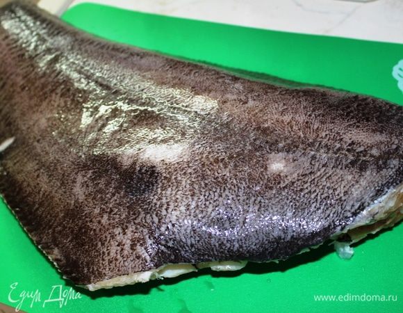 Отрезать плавники, хорошо промыть и обсушить.