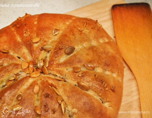 Выпекать при 200 гр около 1 часа. Горячий хлеб смазать маслом. Оно впитается и образует мягкую блестящую корочку.