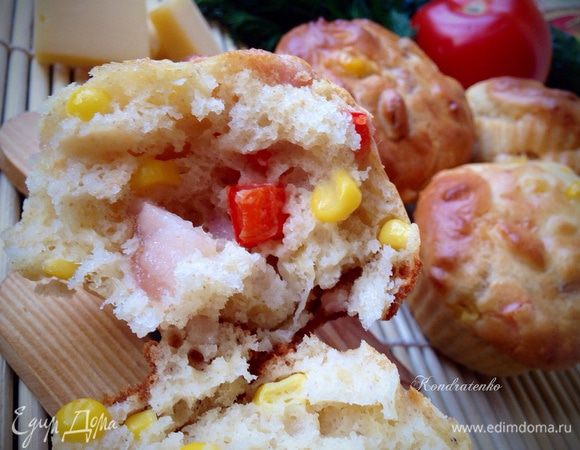 Маффины получаются,воздушными,пористыми,ароматными и слегка даже влажноватыми!