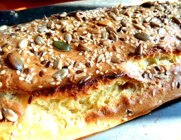 Вот такой красавец с трещинкой вышел из духовки.