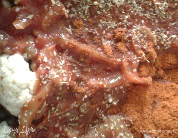 Посолить, поперчить, добавить специи.