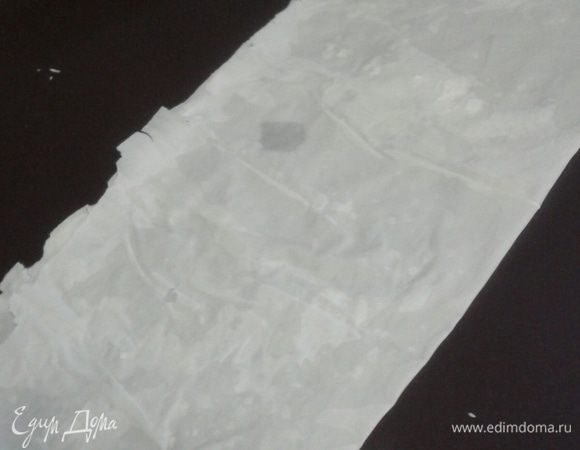 Далее каждый лист свернуть вдвое.