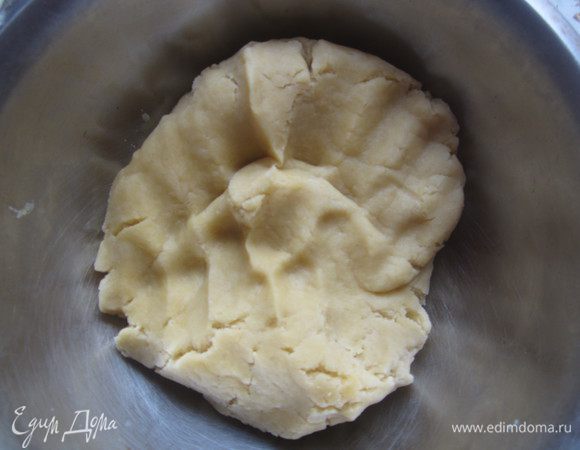 Хорошо перемешать, тесто отправить в холодильник на 1 час.