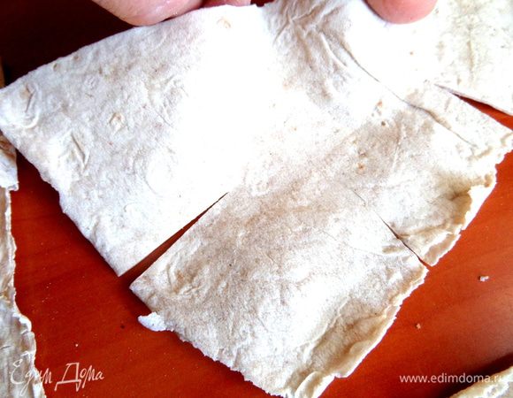 Для удобства нужны будут надрезы по бокам.