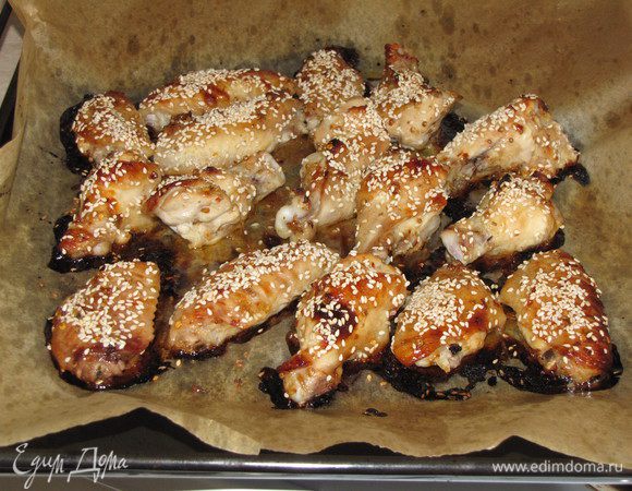 Вот такие румяные получились крылышки.