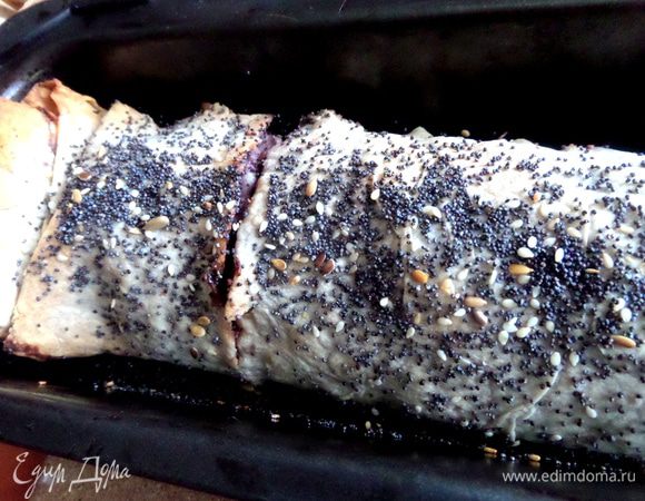 Выпекаем,пока лаваш не позолотится,а вообще у нас все продукты уже готовы к употреблению и время запекания-дело вкуса!