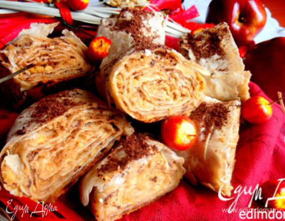 А вот мой предыдущий штрудель из лаваша с домашней арахисовой пастой,который я тоже придумала сама))) http://www.edimdoma.ru/retsepty/53445-bystryy-yablochnyy-shtrudel-s-domashney-arahisovoy-pastoy-dlya-tatyana