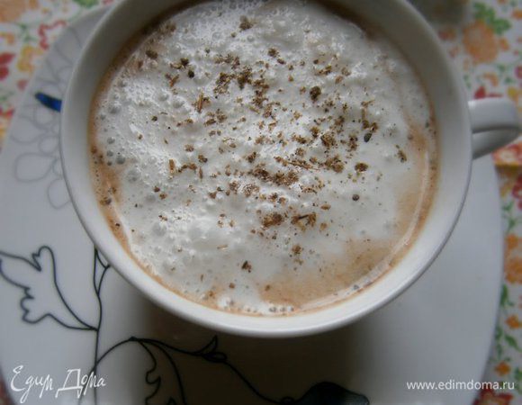 Долить в чашку оставшийся кофе, перемешать (если не сладко - добавить сахар по вкусу). Сверху  выложить взбитые сливки и посыпать молотым кориандром.
Приятного аппетита и кофейного всем настроения!!! 