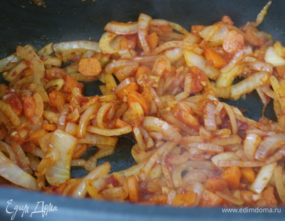 Перемешать овощи... 2 минуты