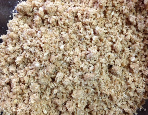 Но, по мере впитывания хлопьями влаги, получится вот такая крошка.