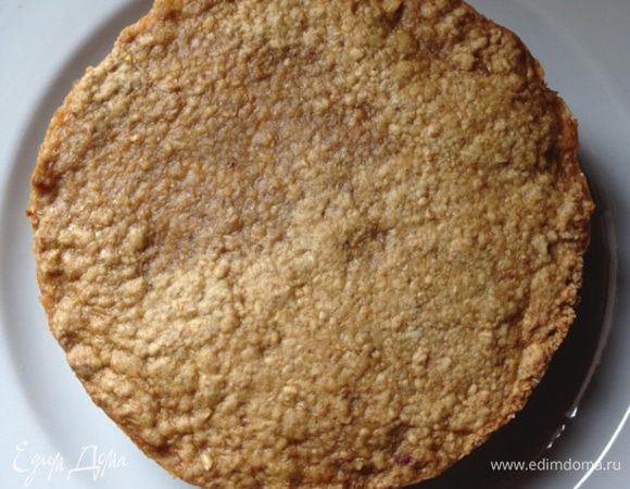 И вот он готов!!!! Даем остыть и достаем! Он отлично держит форму, легко достается и не рассыпается. 
На поверхности образуется приятная корочка с персиковым ароматом!!