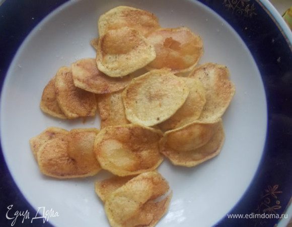 Я жарила, потом промокнула от жира и присыпала крупной солью.