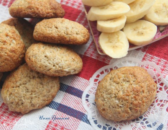 Дать печенью остыть, переложить в контейнер для выпечки, жестяную коробку. Печенье очень мягкое! Приятного чаепития!