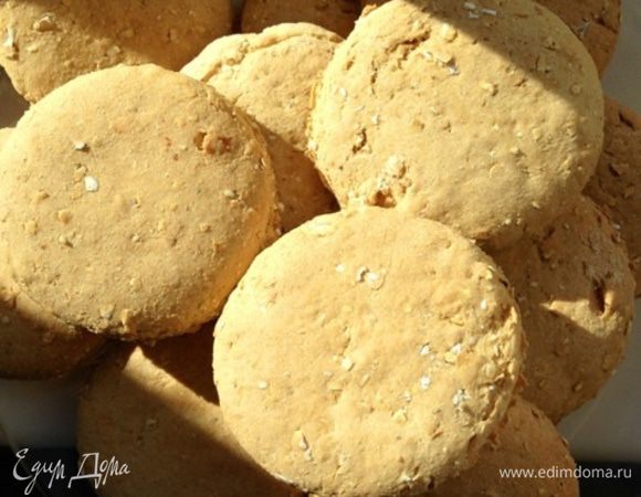 Вот такие коржики получаются. Хранить их нужно в пакете во избежание отвердения. 